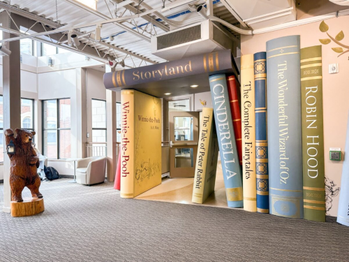 Friends of the Orangeville Public Library (FOPL)'s Logo'